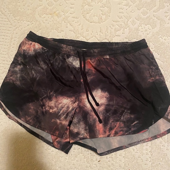 Old Navy Black and Green Athletic Shorts Lightweight Moisture-Wicking Size L - Picture 2 of 10